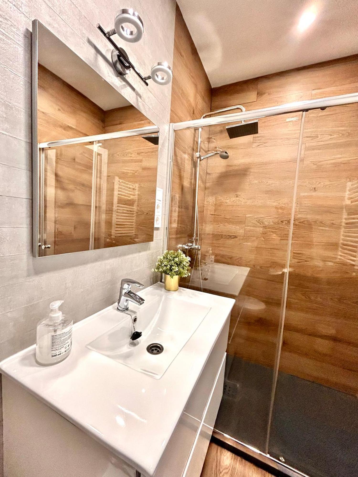 Loft Desing Retiro Appartement Madrid Buitenkant foto